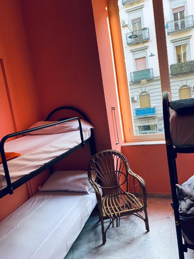 Dama Hostelbb Napoli Eksteriør bilde